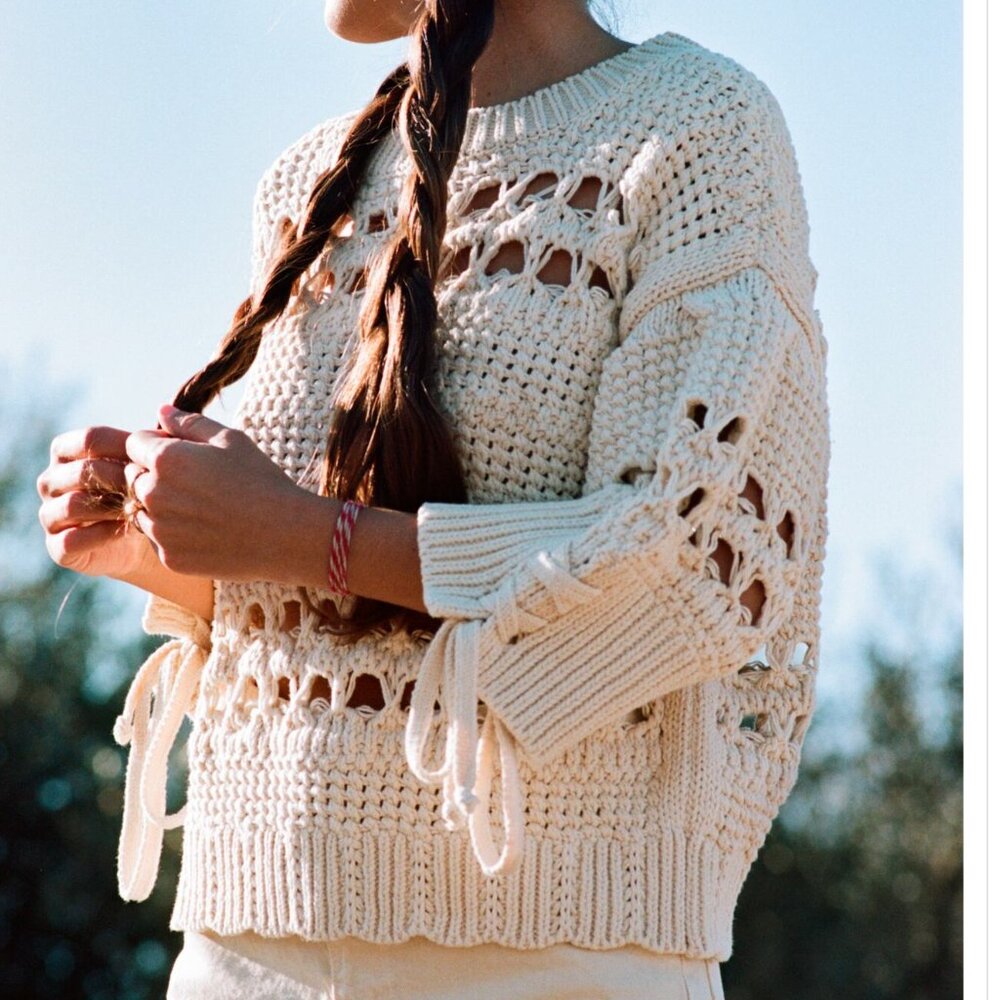 OPEN KNIT SWEATER